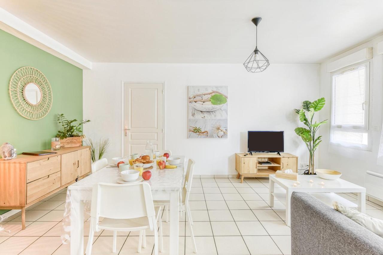 Versailles Cyr L'ecole - Gare Sncf A 100m Et Parking Prive Apartment