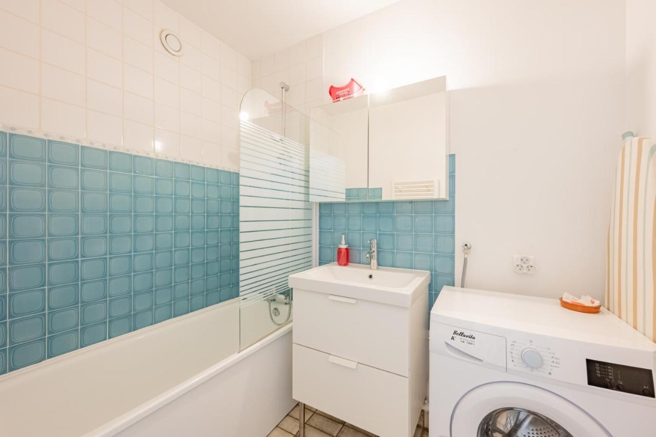 Apartment Versailles Cyr L'ecole - Gare Sncf A 100m Et Parking Prive *