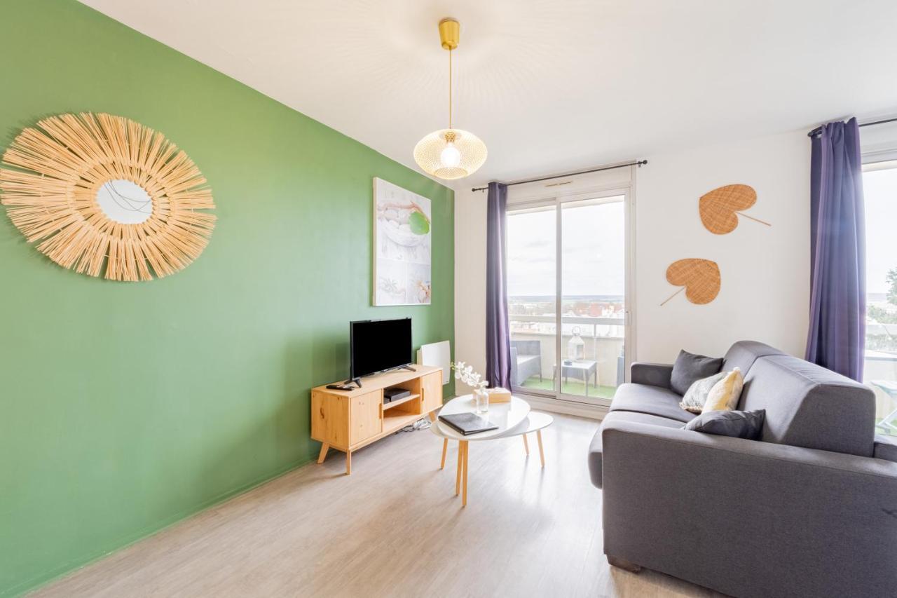 Versailles Cyr L'ecole - Gare Sncf A 100m Et Parking Prive Apartment *